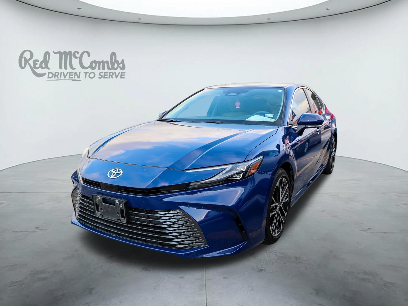 Certified 2025 Toyota Camry XLE FWD image 1
