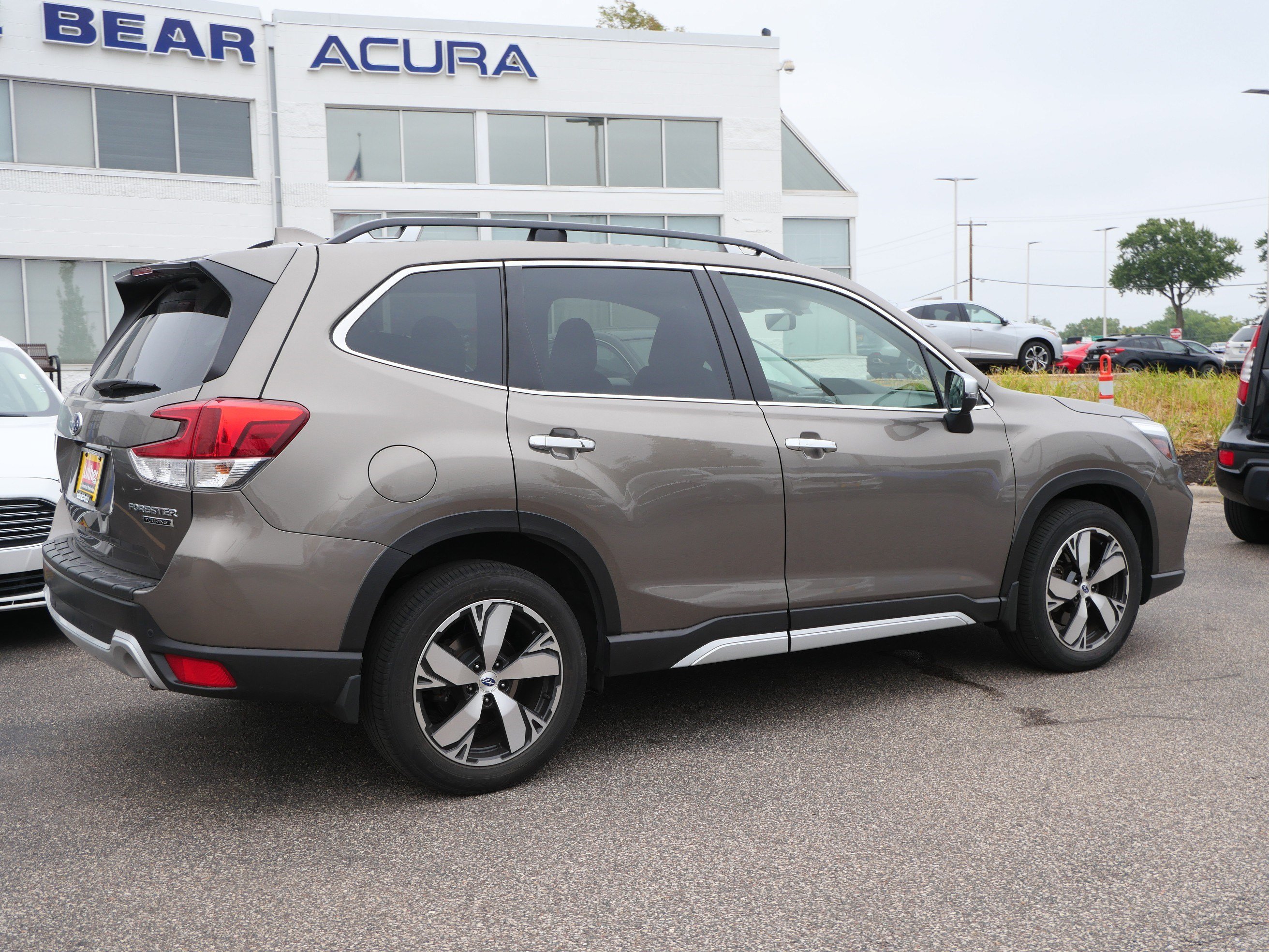 Used 2019 Subaru Forester Touring w/ Popular Package #3 AWD/4WD image 3