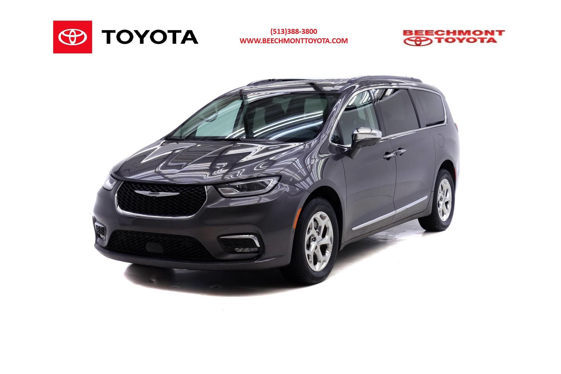 Used 2022 Chrysler Pacifica Limited w/ Uconnect Theater Family Group