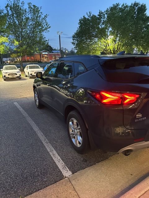 Used 2019 Chevrolet Blazer LT image 2