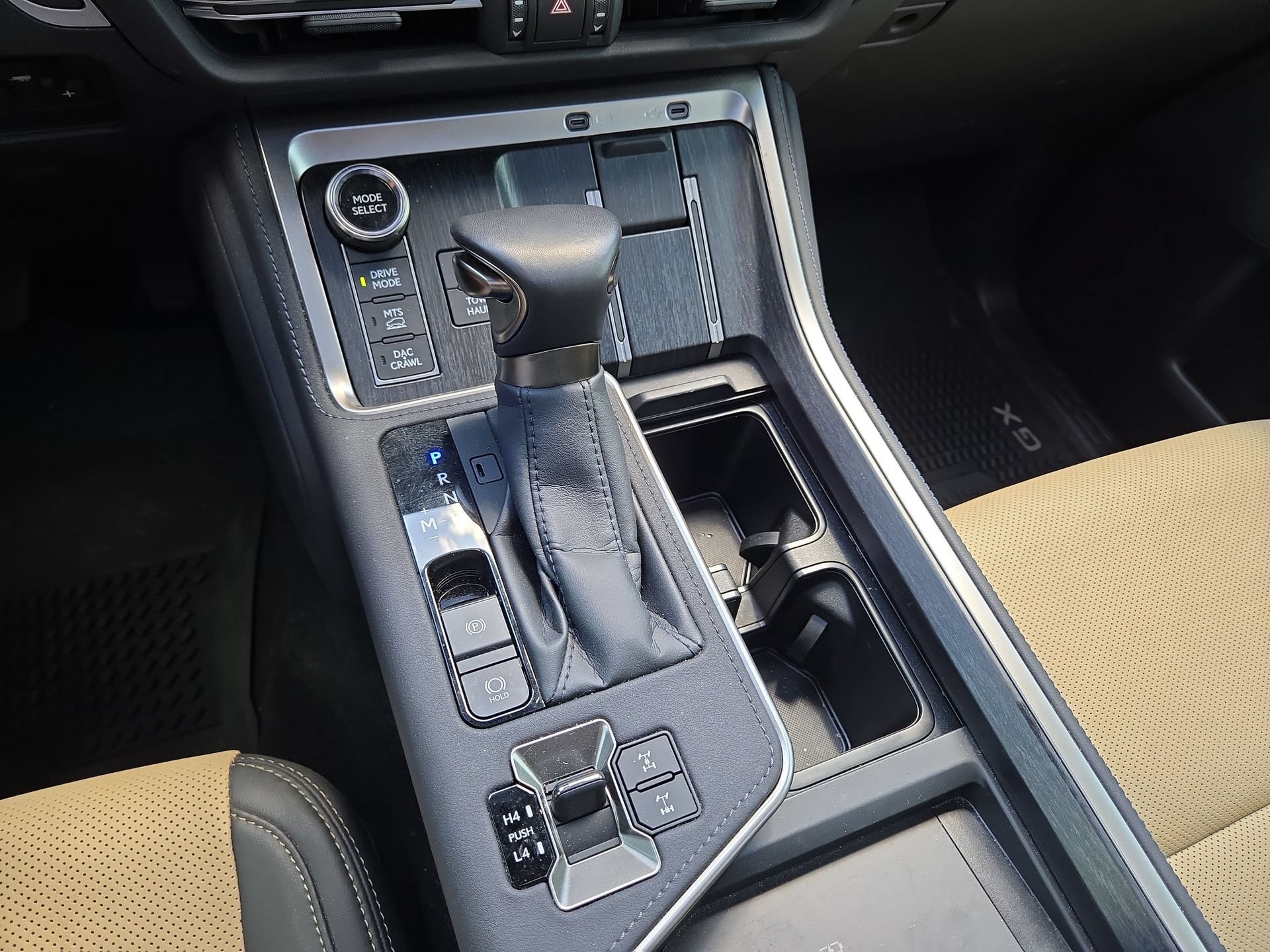 Used 2025 Lexus GX 550 AWD/4WD image 22