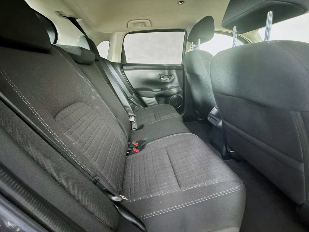 Used 2025 Honda HR-V LX image 33