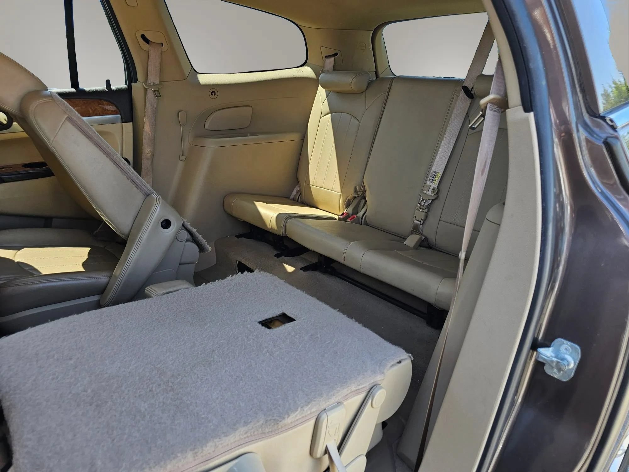 Used 2012 Buick Enclave Leather FWD image 6