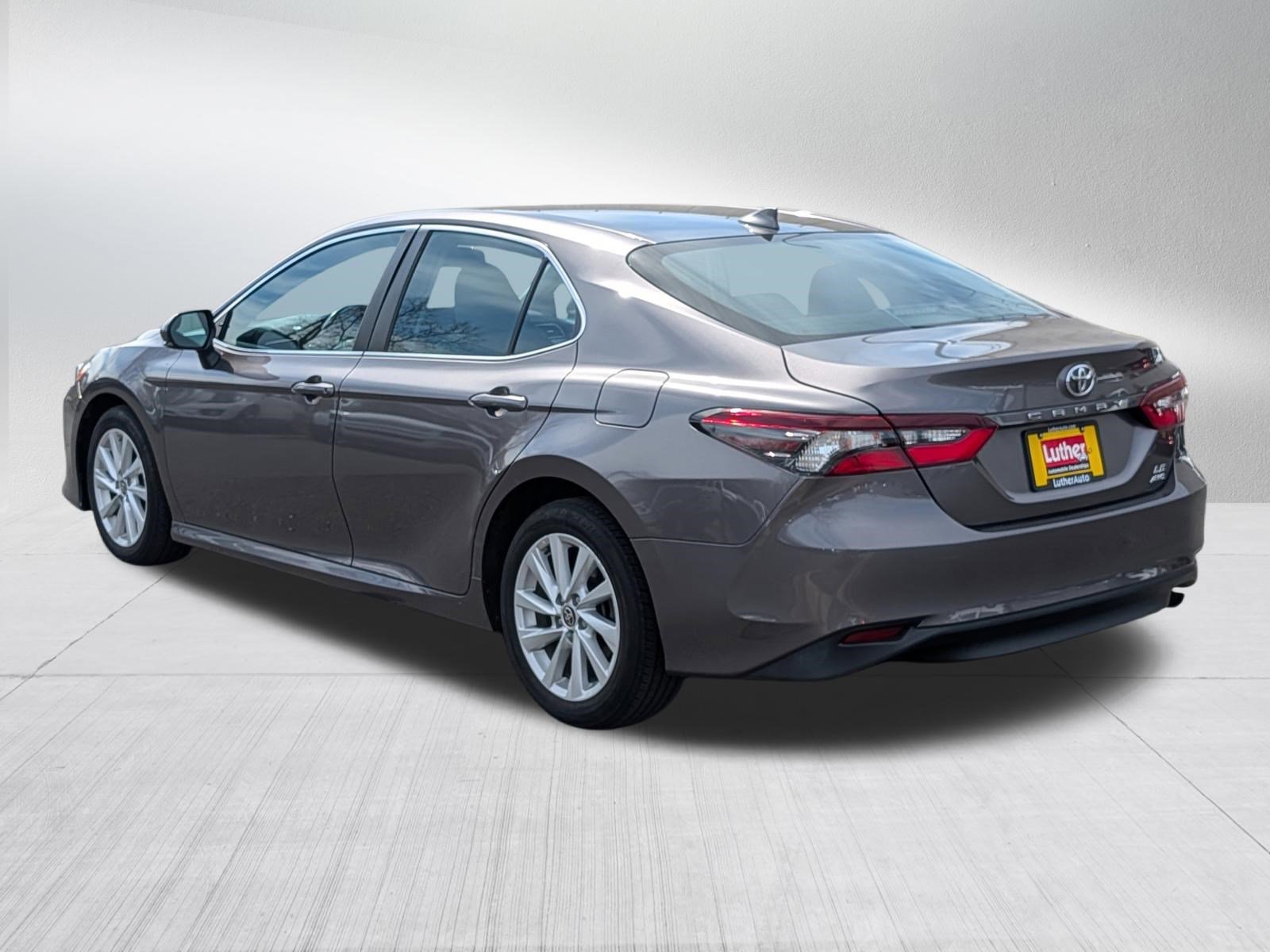Used 2022 Toyota Camry LE w/ Cold Weather Package AWD/4WD image 5