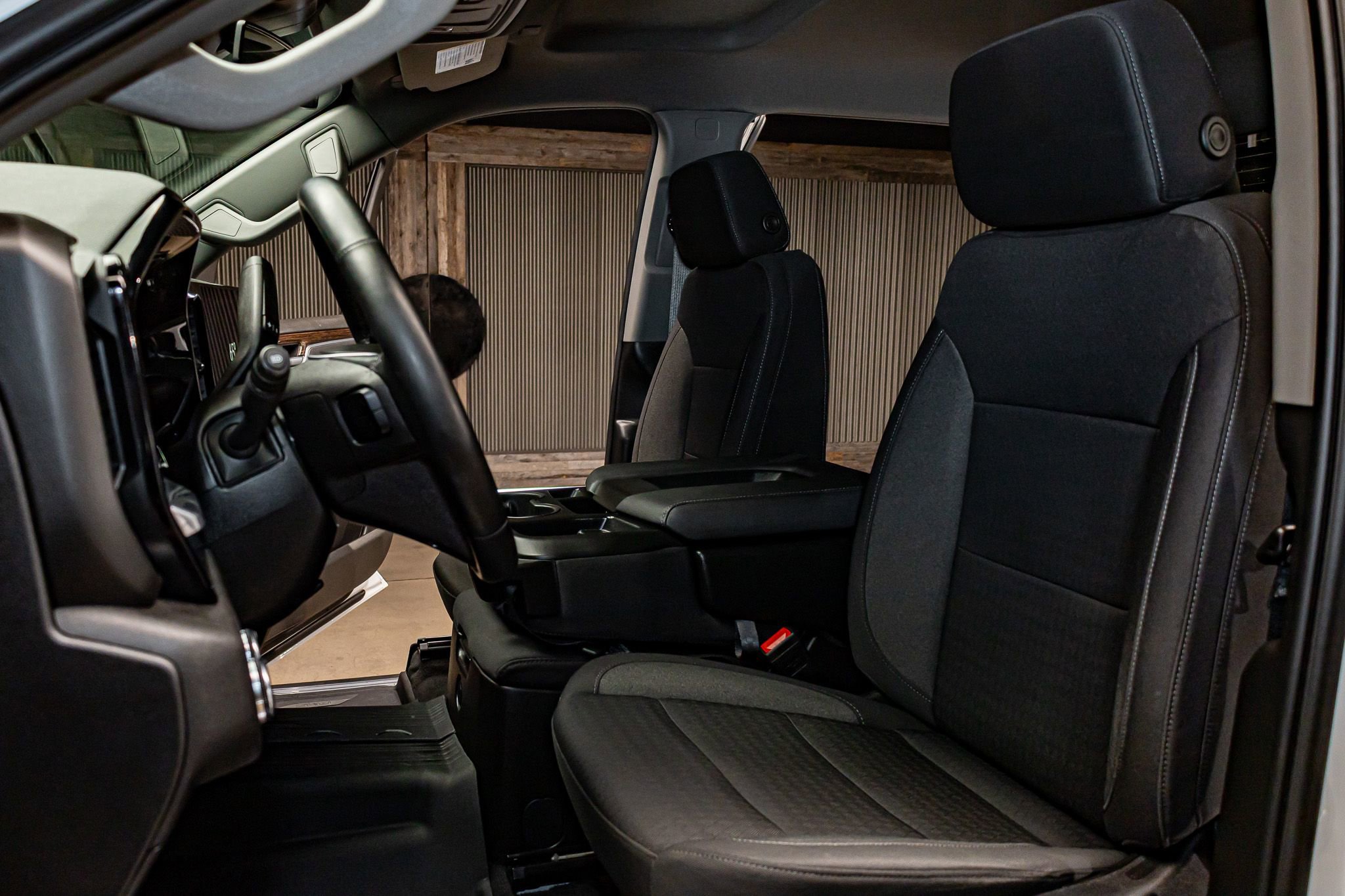 Used 2025 GMC Sierra 1500 Elevation image 24