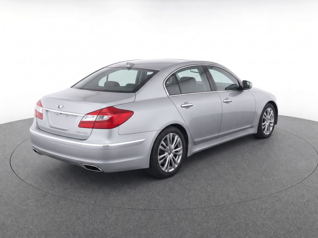 Used 2012 Hyundai Genesis 3.8 w/ Premium Pkg RWD image 6