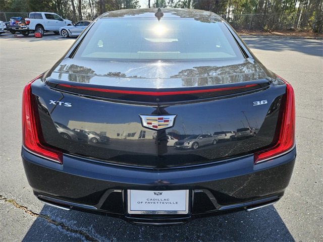 Used 2019 Cadillac XTS Luxury image 6
