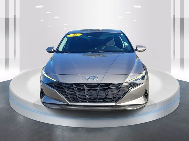 Used 2022 Hyundai Elantra SEL image 2
