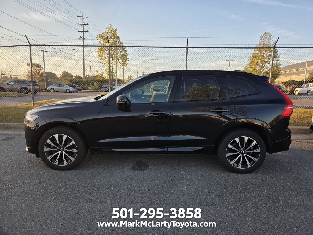 Used 2023 Volvo XC60 B5 Plus AWD/4WD image 6