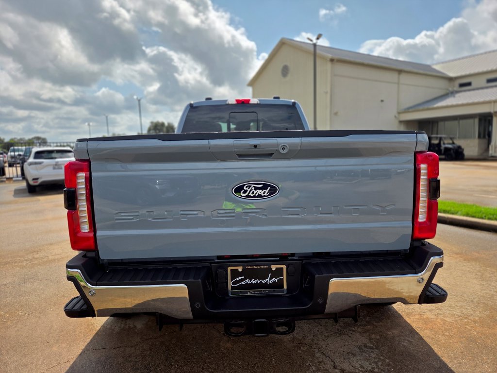 New 2027 Ford F350 Lariat w/ FX4 Off-Road Package AWD/4WD image 6