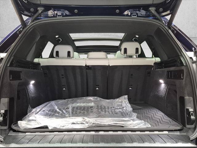 Used 2026 BMW X5 xDrive50e w/ Climate Comfort Package AWD/4WD image 6