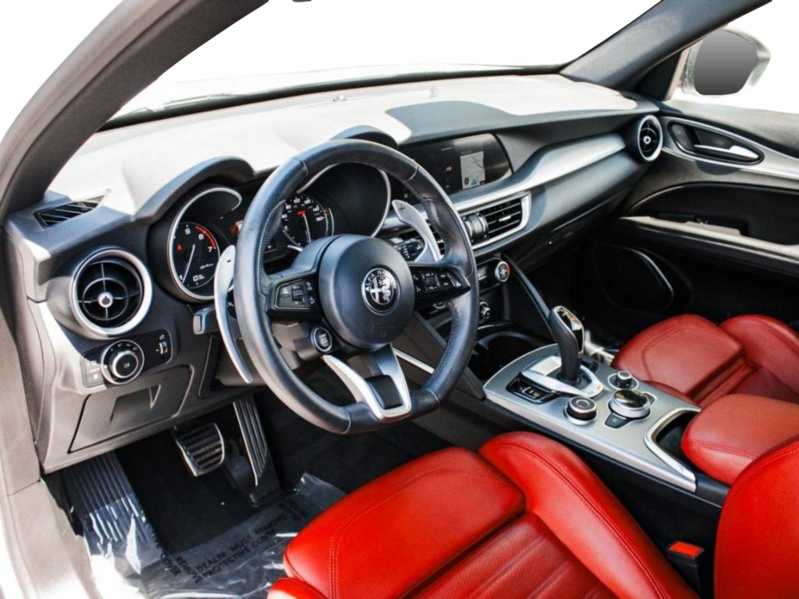 Used 2023 Alfa Romeo Stelvio Veloce AWD/4WD image 8