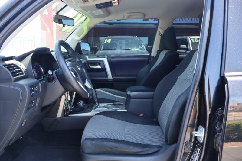 Used 2016 Toyota 4Runner SR5 AWD/4WD image 14