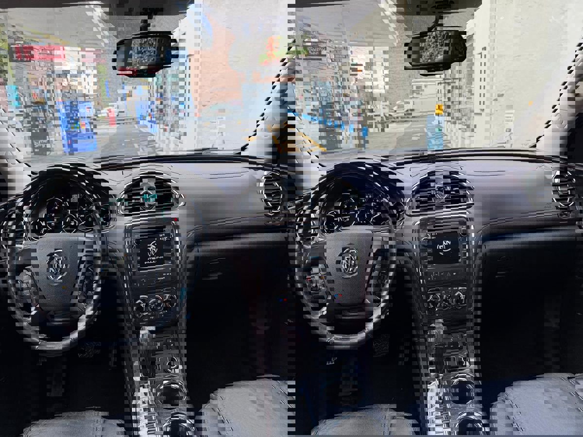 Used 2017 Buick Enclave Leather image 24