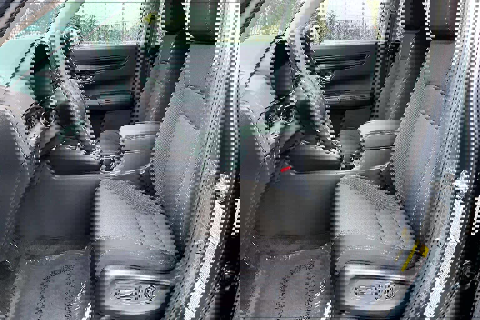 Used 2025 Honda CR-V EX image 7