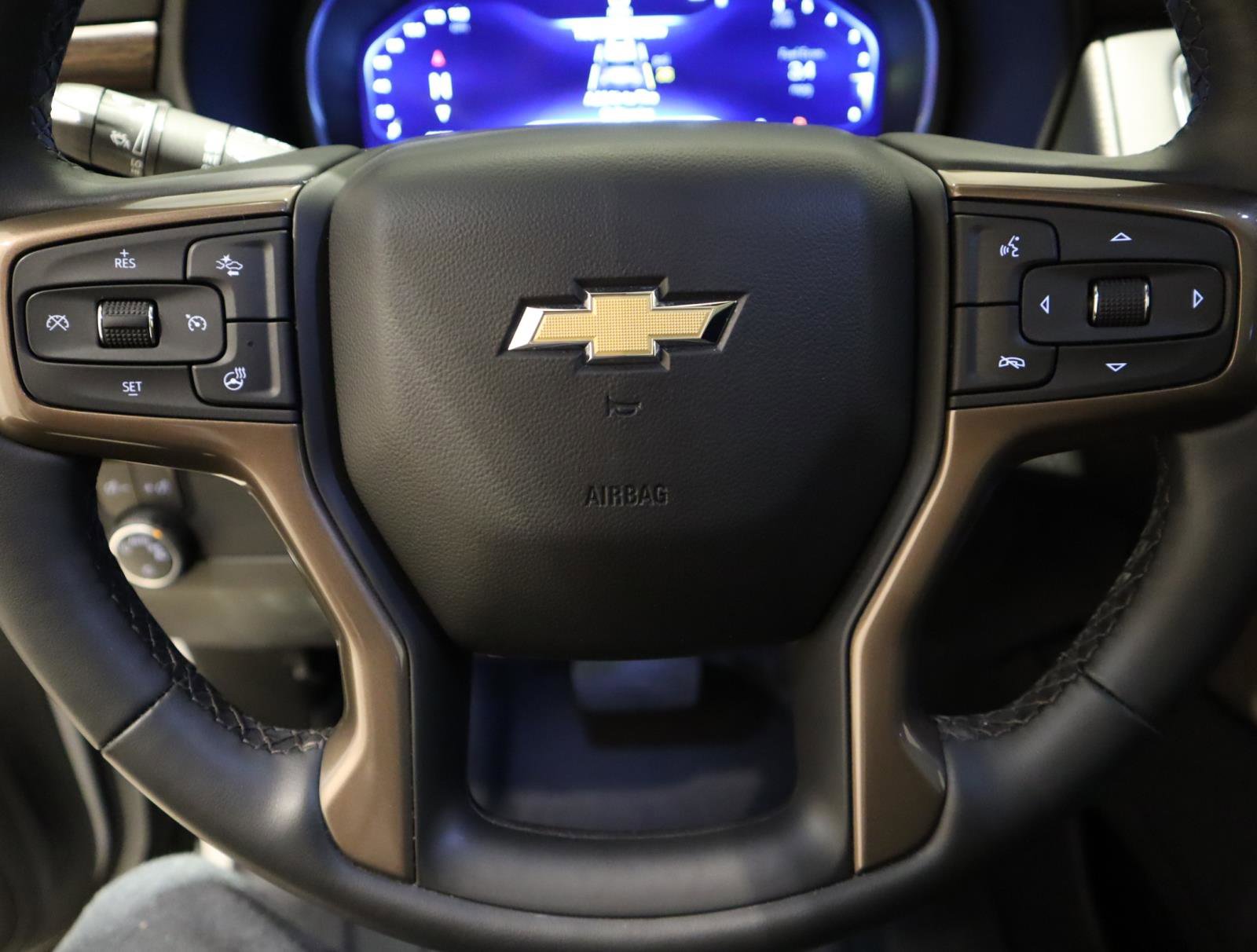 Used 2023 Chevrolet Tahoe High Country w/ Premium Package 2 image 29