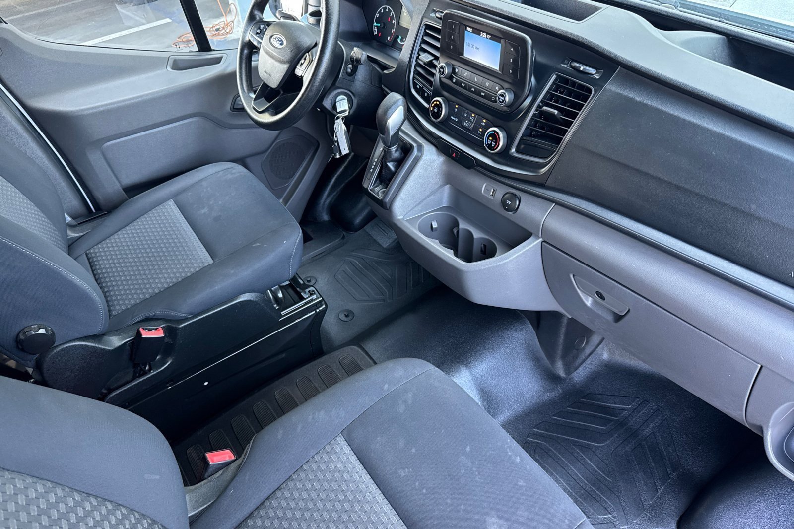 Used 2024 Ford Transit 250 Low Roof w/ Exterior Upgrade Package image 13