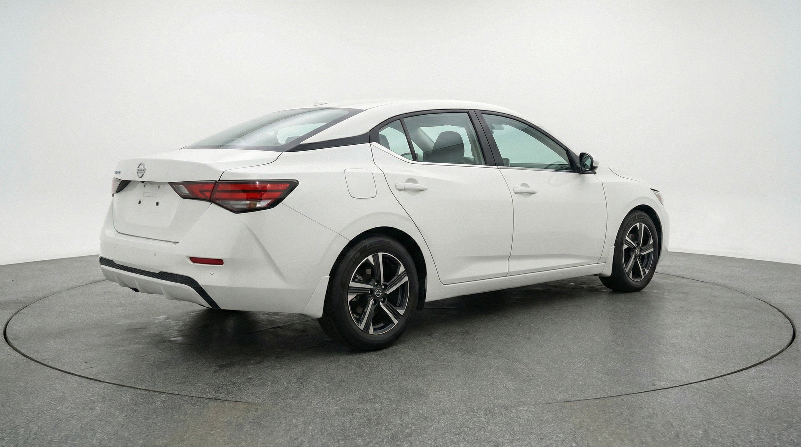 Used 2025 Nissan Sentra SV image 9