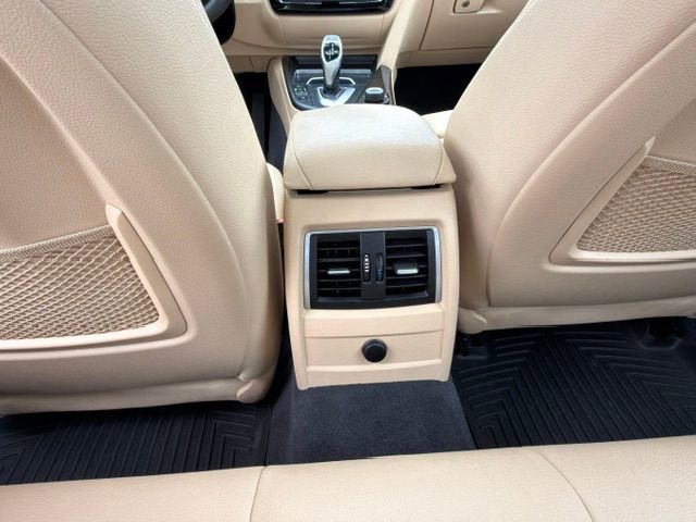 Used 2017 BMW 330i Sedan RWD image 9