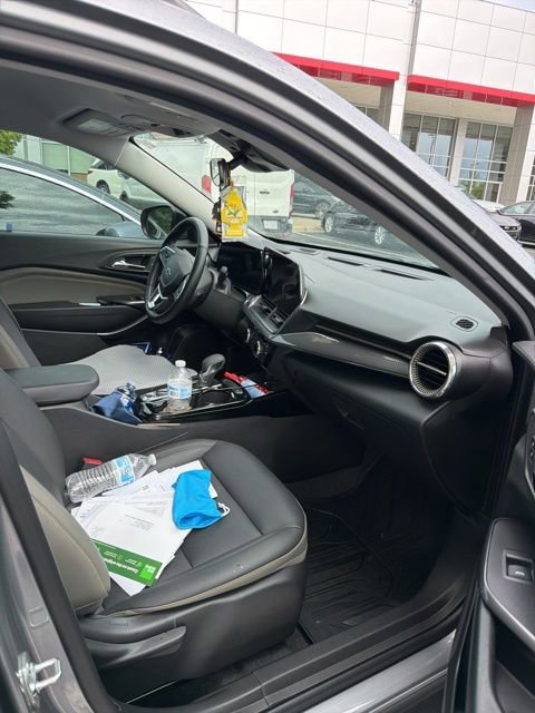 Used 2025 Chevrolet Trax ACTIV w/ Driver Confidence Package FWD image 6