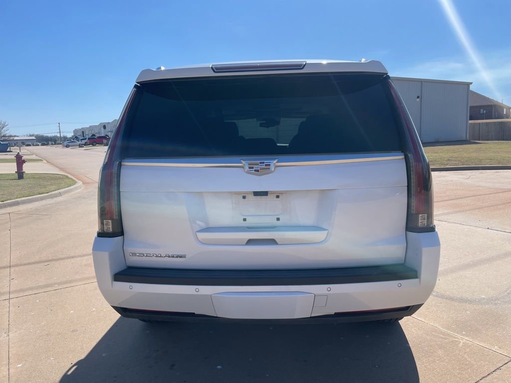 Used 2020 Cadillac Escalade Premium Luxury image 6