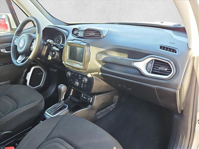 Used 2021 Jeep Renegade Latitude w/ Sun & Sound Group FWD image 20