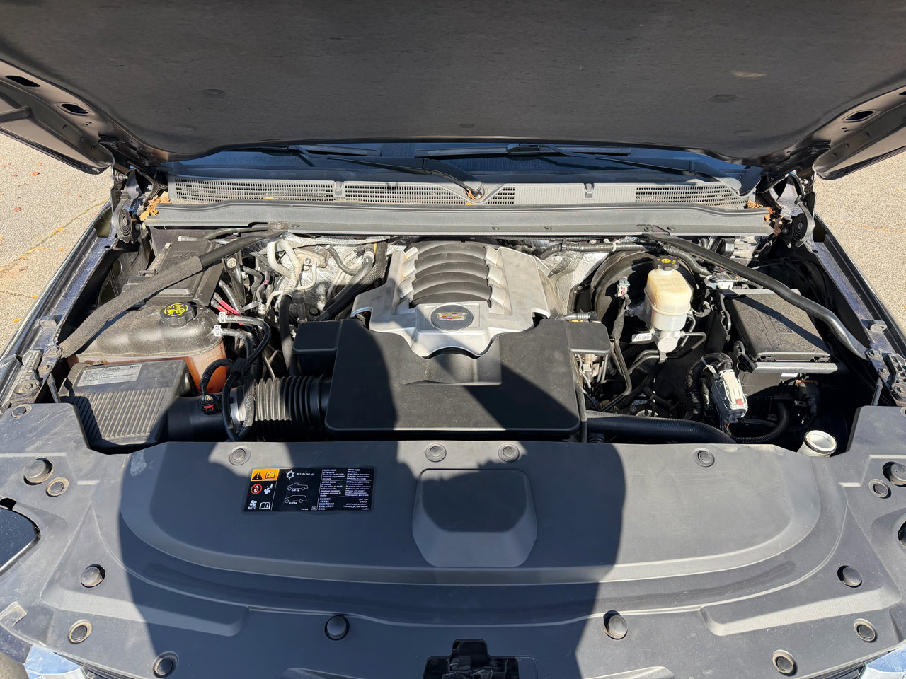 Used 2016 Cadillac Escalade ESV Premium image 16