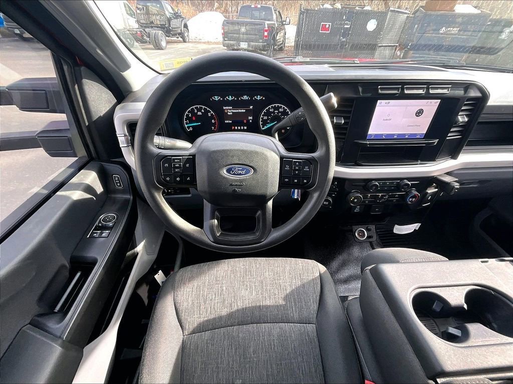 Used 2024 Ford F250 XL w/ XL Chrome Package AWD/4WD image 5