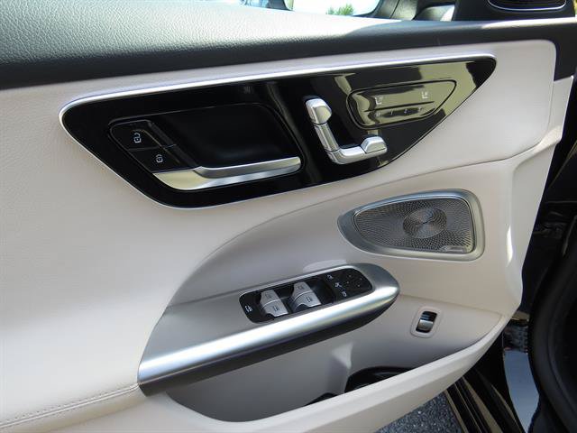 Used 2026 Mercedes-Benz C 300 4MATIC Sedan image 9
