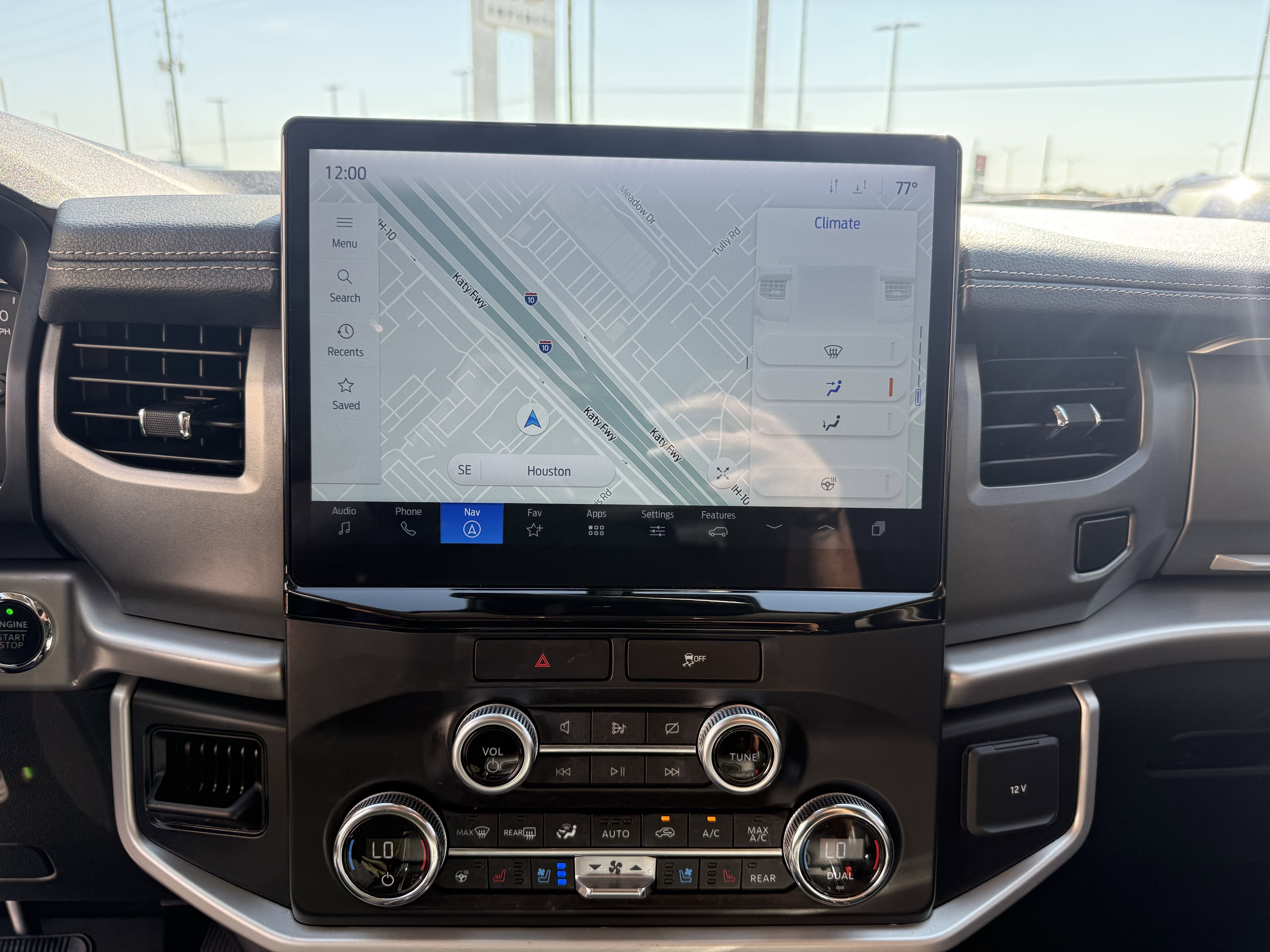 Used 2022 Ford Expedition Max XLT image 23