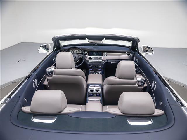 Used 2020 Rolls-Royce Dawn RWD image 27