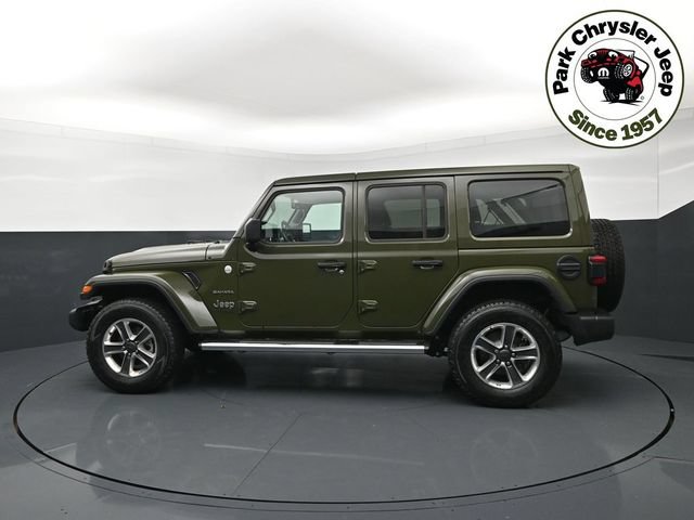 Used 2022 Jeep Wrangler Unlimited Sahara w/ LED Lighting Group AWD/4WD image 3