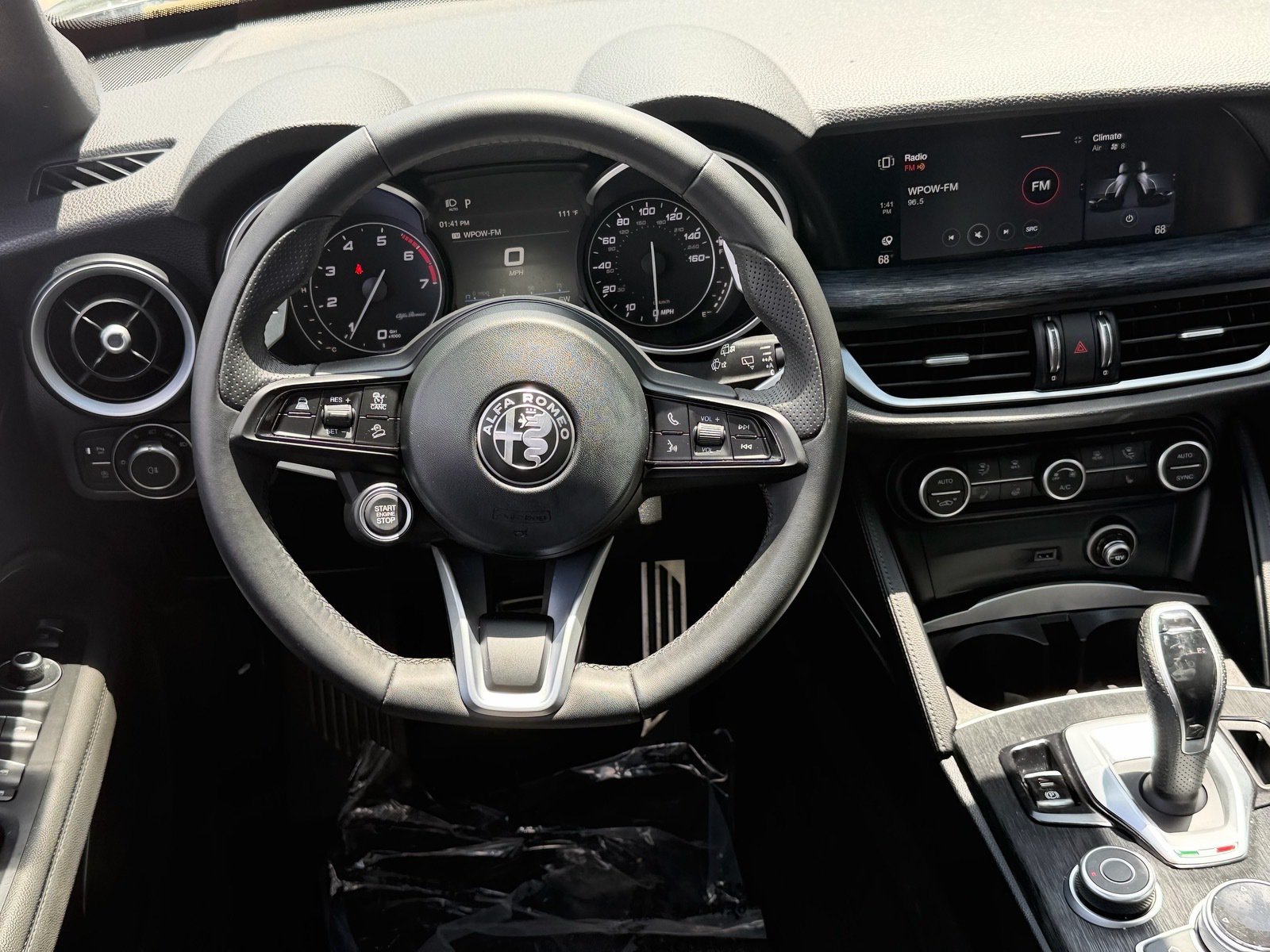 Used 2023 Alfa Romeo Stelvio Sprint RWD image 13