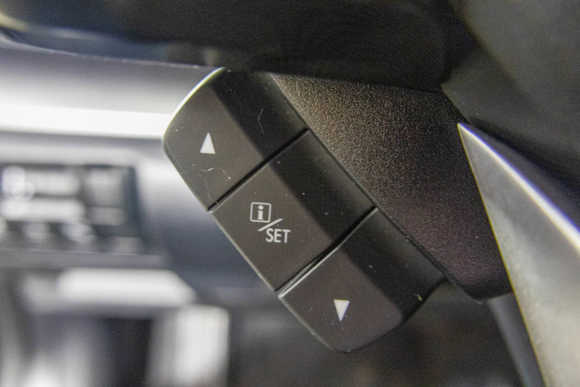 Used 2023 Subaru Crosstrek 2.5i Limited w/ Moonroof Package AWD/4WD image 33