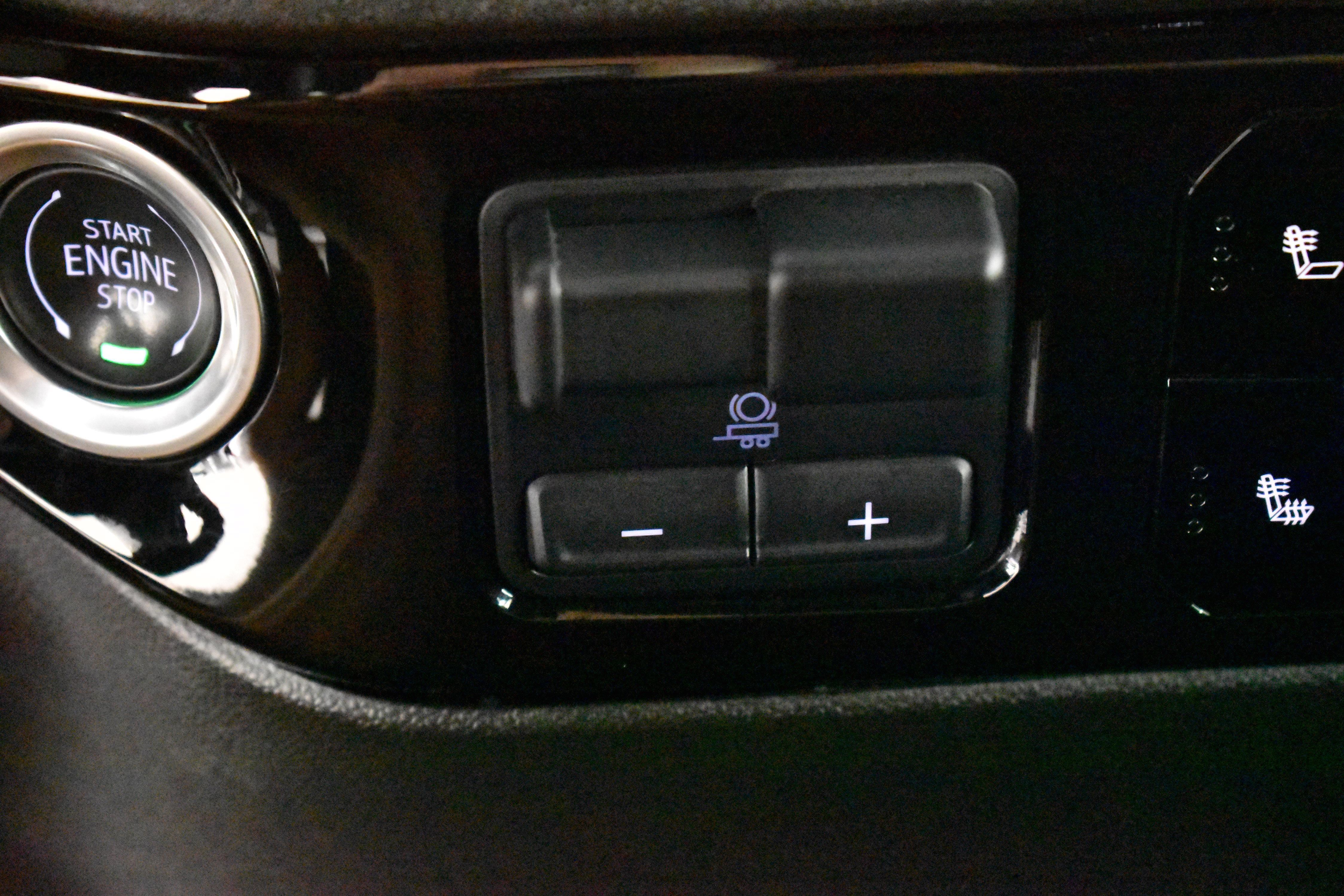 Used 2025 Chevrolet Silverado 1500 LT image 34