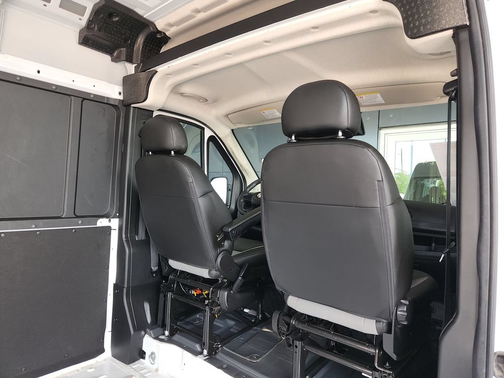 Used 2026 RAM ProMaster 2500 w/ Convenience Group FWD image 18