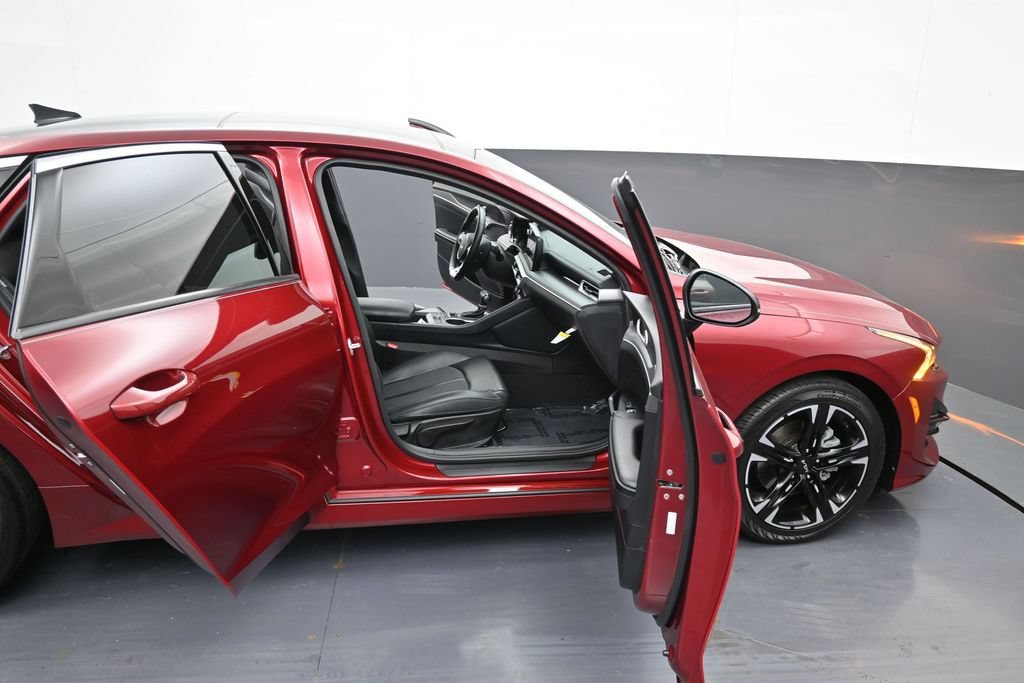 Used 2022 Kia K5 GT-Line w/ GT-Line FWD Premium Package image 9