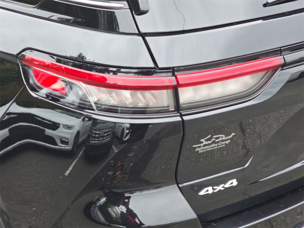 New 2025 Jeep Grand Cherokee Laredo w/ Luxury Tech Group I image 34