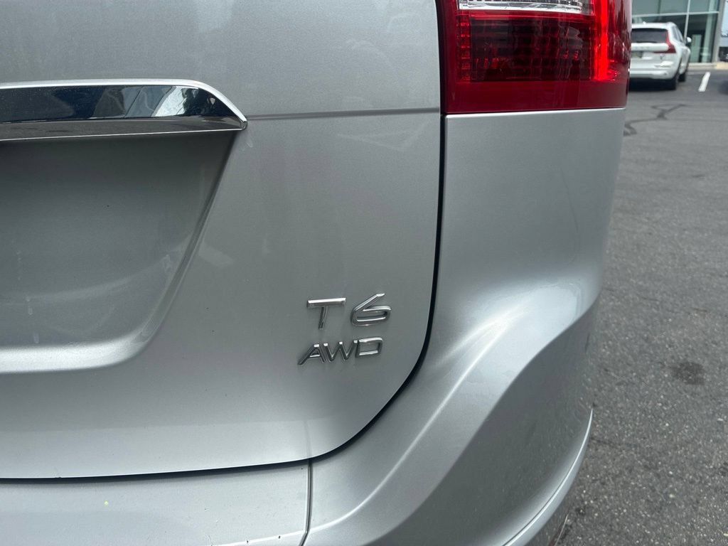 Used 2015 Volvo XC60 T6 w/ Protection Package AWD/4WD image 5