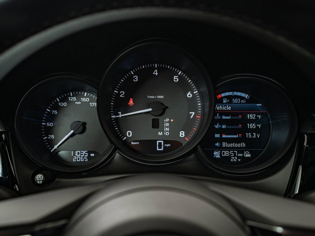 Certified 2024 Porsche Macan image 41