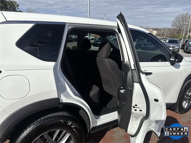 Used 2025 Nissan Rogue S image 29
