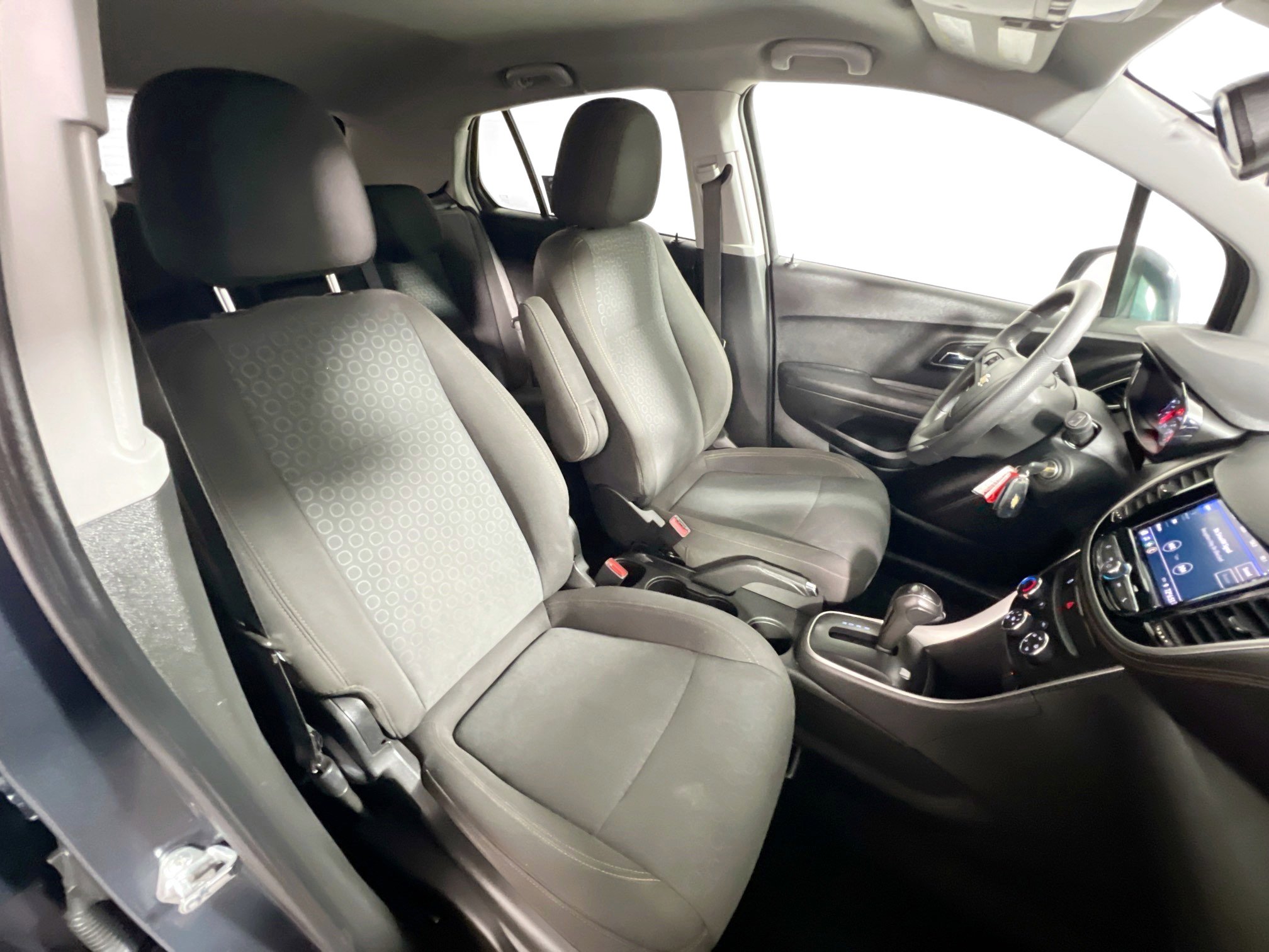 Used 2021 Chevrolet Trax LS w/ Tint and Cruise Package image 29