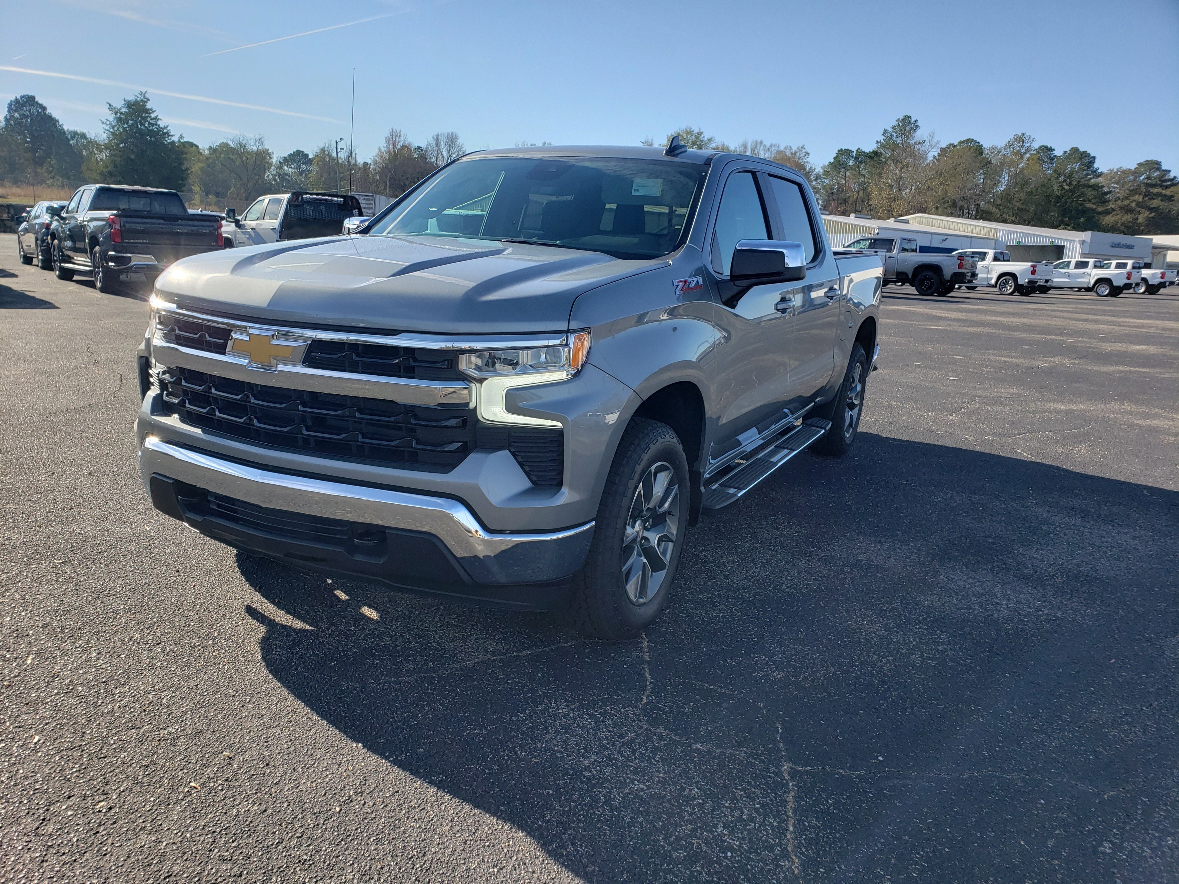 New 2026 Chevrolet Silverado 1500 LT image 2