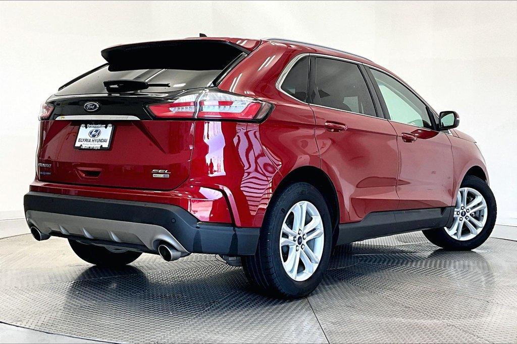 Used 2020 Ford Edge SEL w/ Cold Weather Package AWD/4WD image 2