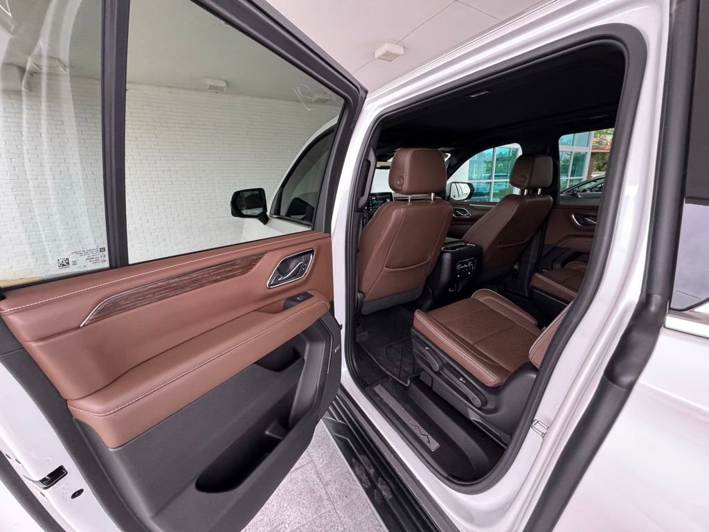 Used 2024 Chevrolet Suburban High Country w/ Max Trailering Package RWD image 20