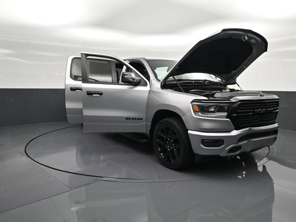 Used 2024 RAM 1500 Laramie AWD/4WD image 33