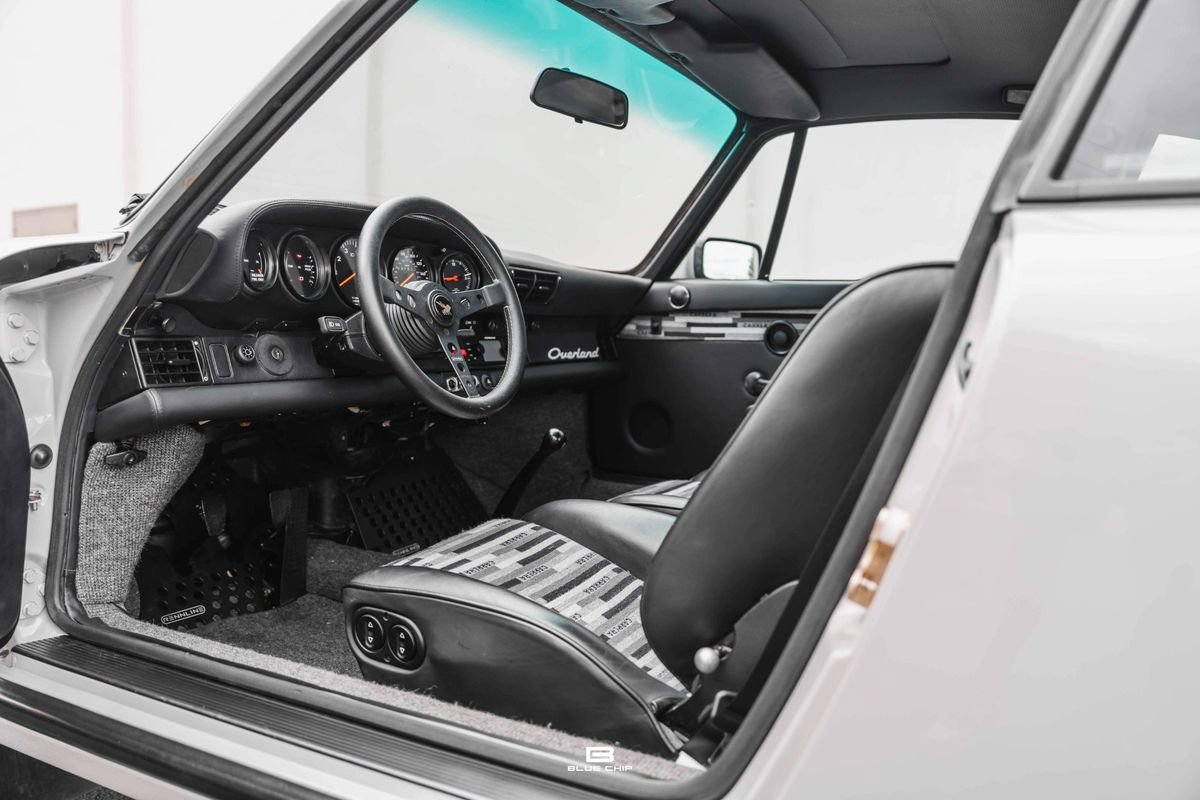 Used 1989 Porsche 911 Carrera RWD image 16