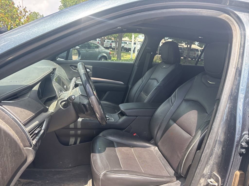 Used 2019 Cadillac XT4 Premium Luxury AWD/4WD image 9