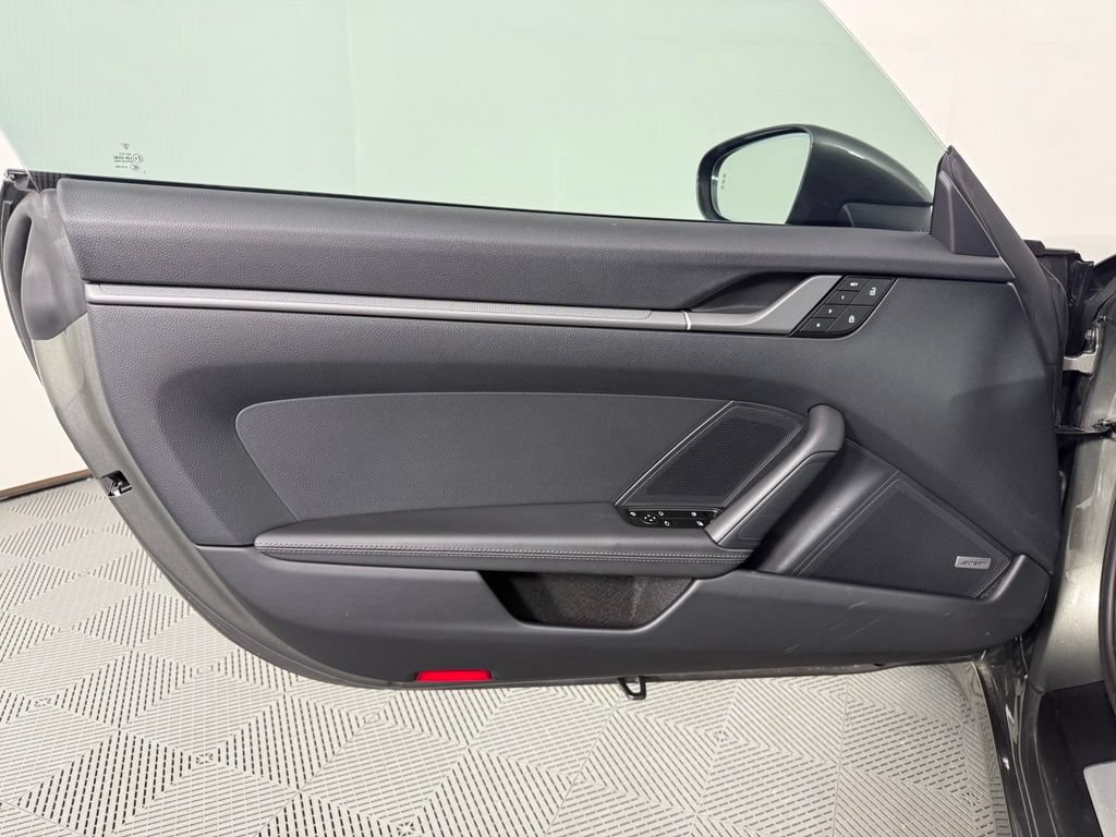 Certified 2024 Porsche 911 Carrera 4S AWD/4WD image 18
