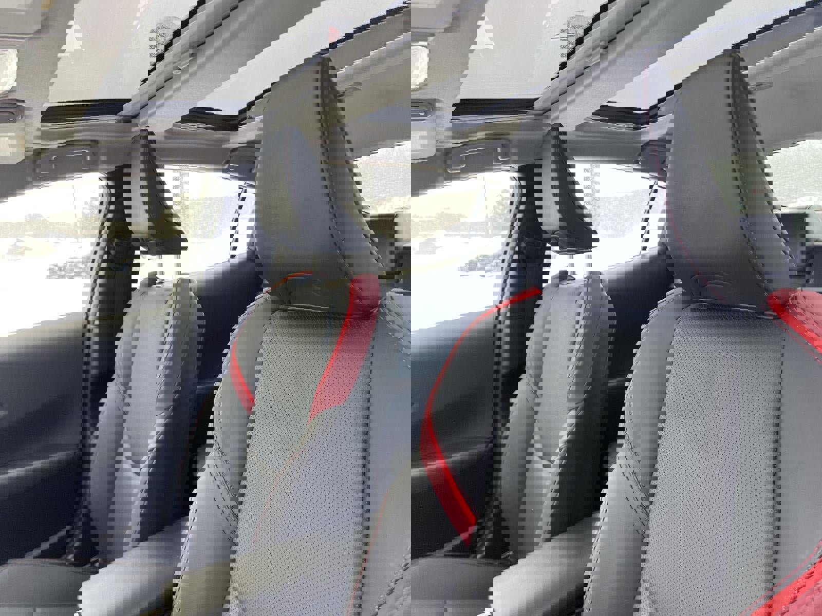 Used 2024 Toyota Prius Prime image 27